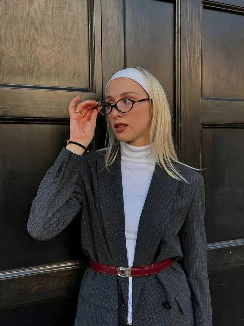 Elisa – Timeless design – Oval sunglasses