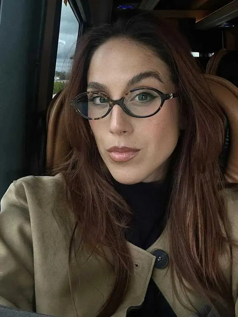 Elisa – Timeless design – Oval sunglasses