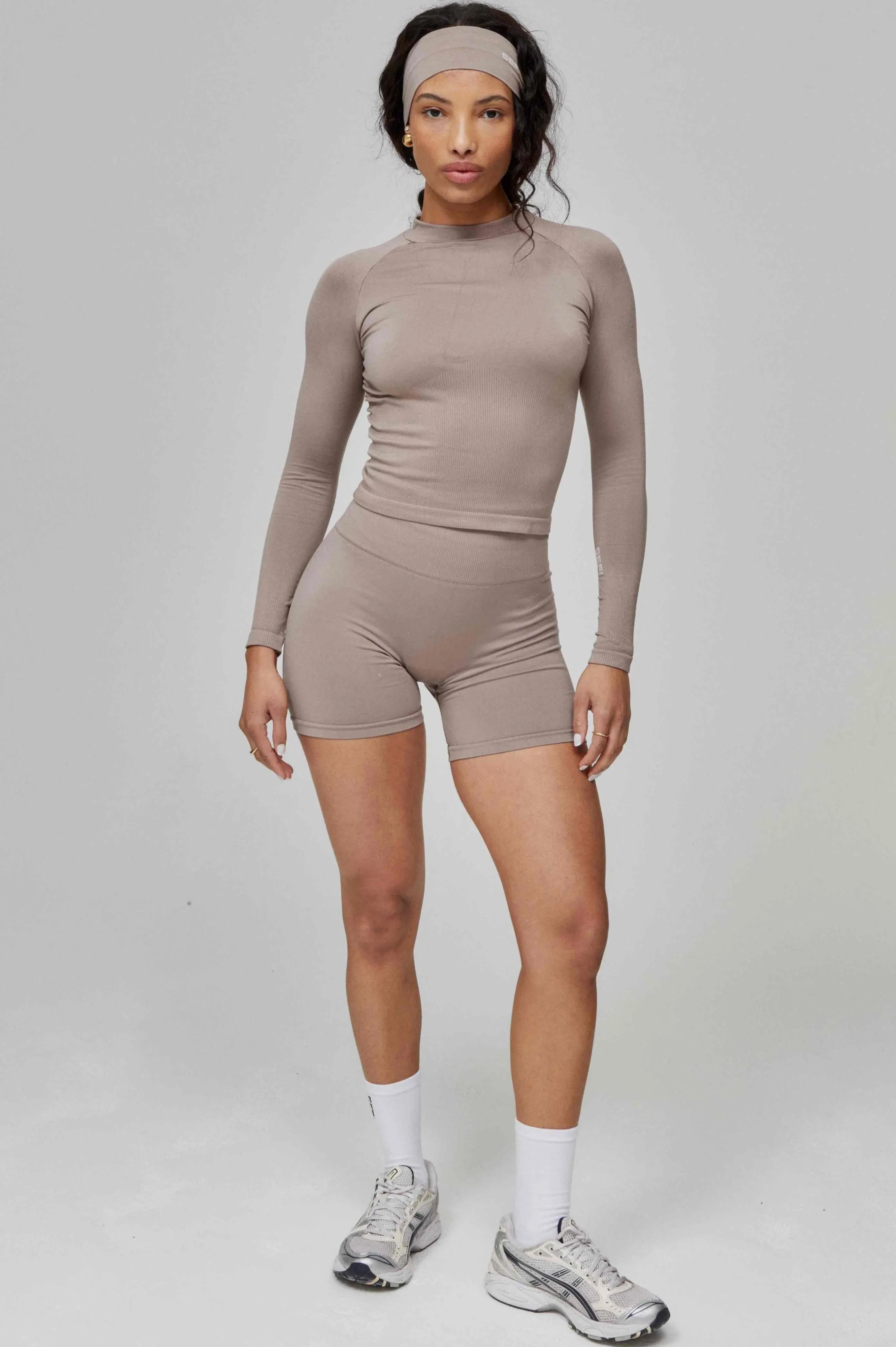 Timeless 5 Inch Shorts - Taupe Gray