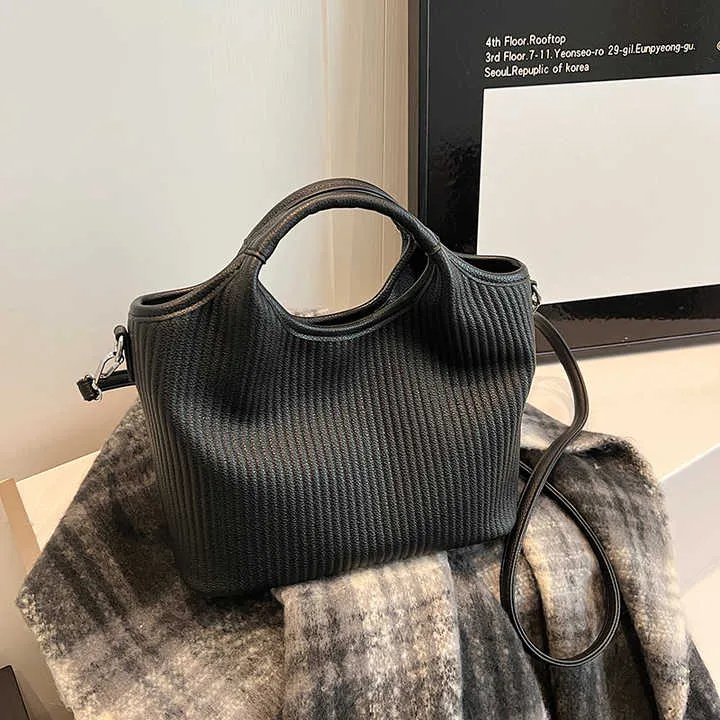 Tote Bag Large Capacity Bag Fashionable-حقيبة حمل كبيرة السعة